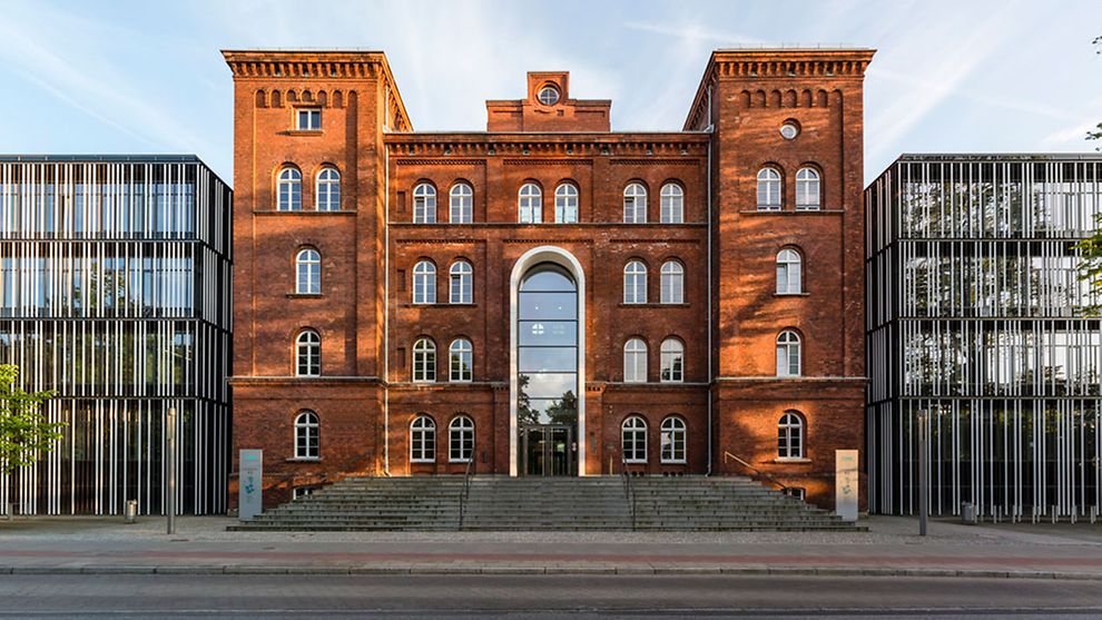 شرایط تحصیل در دانشگاه hamburg آلمان